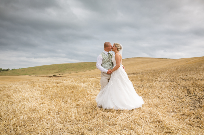 Oamaru creative wedding photographer, The Loan & Merc